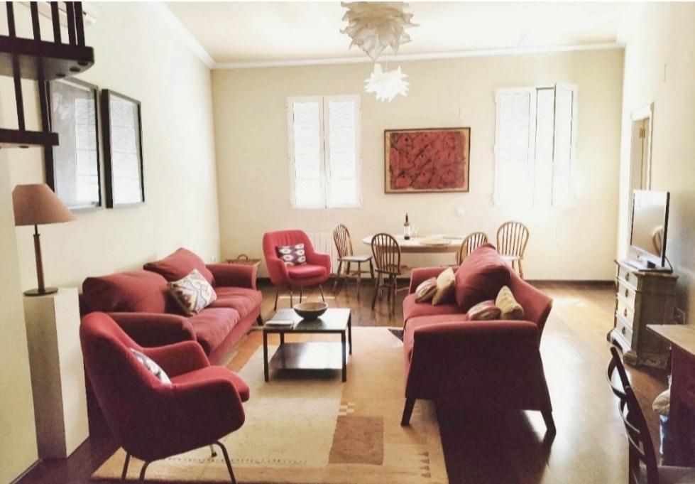 No Turistic Rental, Duplex Penthouse In The Historic Center, Valencia, Ideal For Those Looking To Stay In The City For A Season, Including Professionals And Students Eksteriør bilde